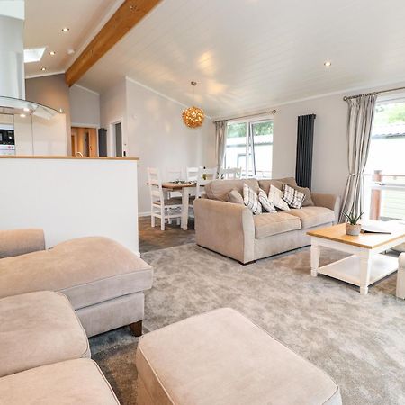 Loubi'S Lakeside Lodge Windermere Εξωτερικό φωτογραφία