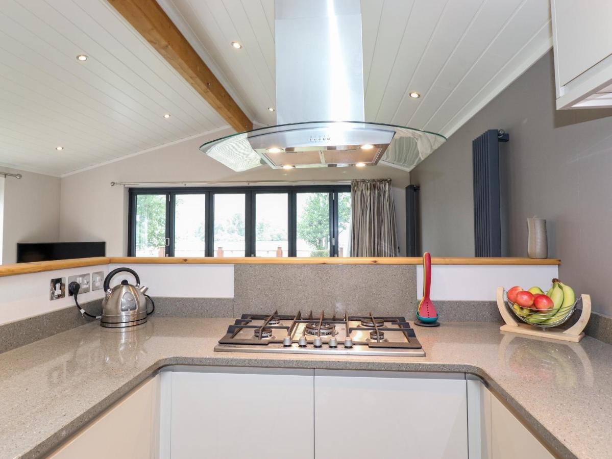 Loubi'S Lakeside Lodge Windermere Εξωτερικό φωτογραφία