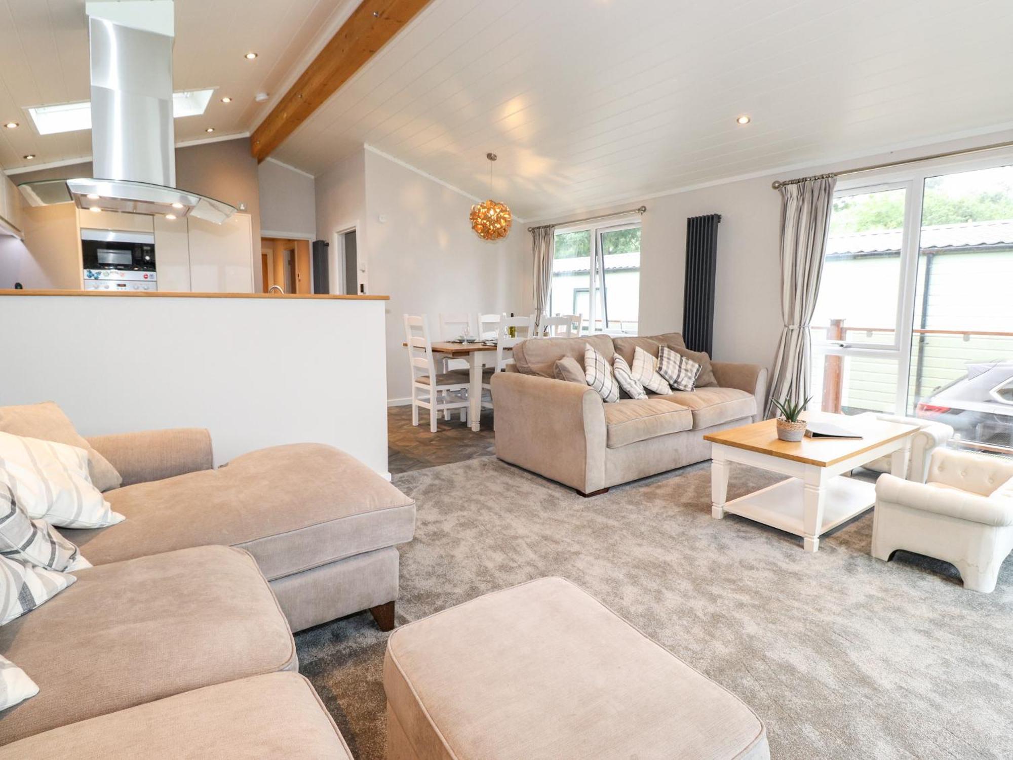 Loubi'S Lakeside Lodge Windermere Εξωτερικό φωτογραφία