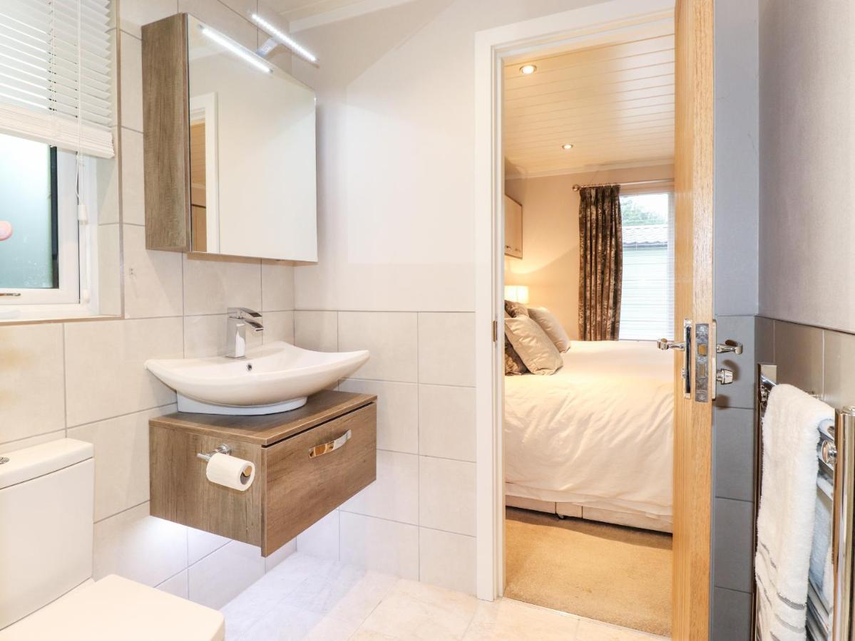 Loubi'S Lakeside Lodge Windermere Εξωτερικό φωτογραφία