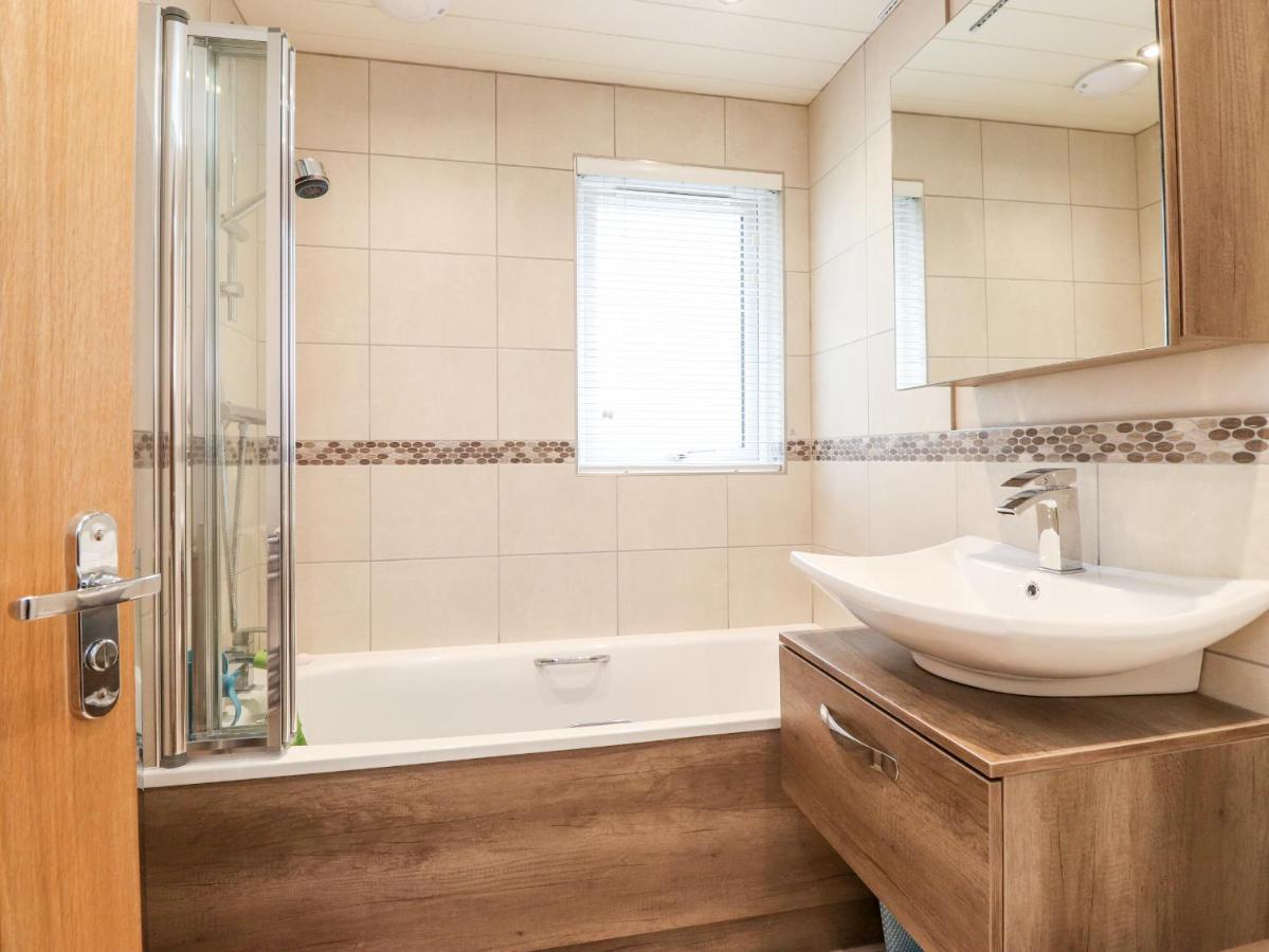 Loubi'S Lakeside Lodge Windermere Εξωτερικό φωτογραφία