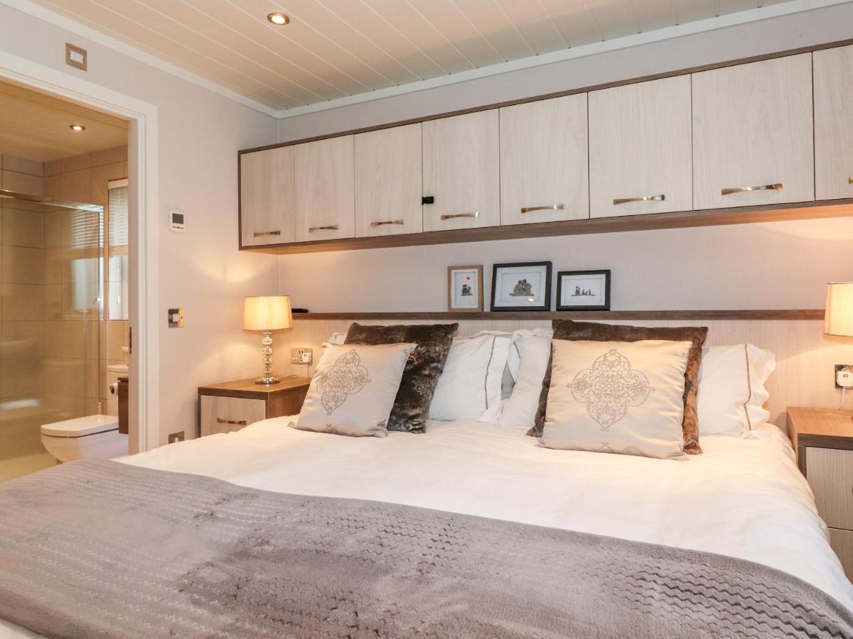 Loubi'S Lakeside Lodge Windermere Εξωτερικό φωτογραφία