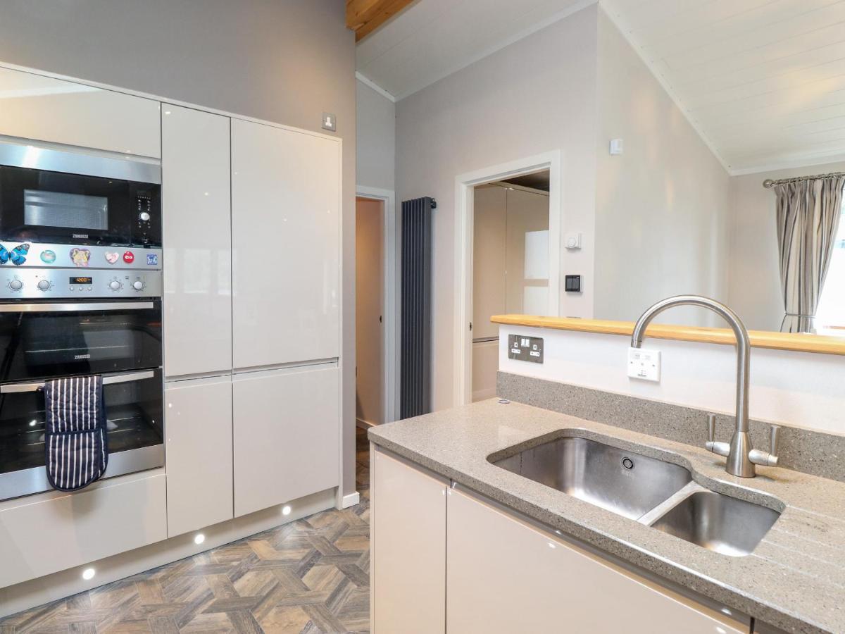 Loubi'S Lakeside Lodge Windermere Εξωτερικό φωτογραφία